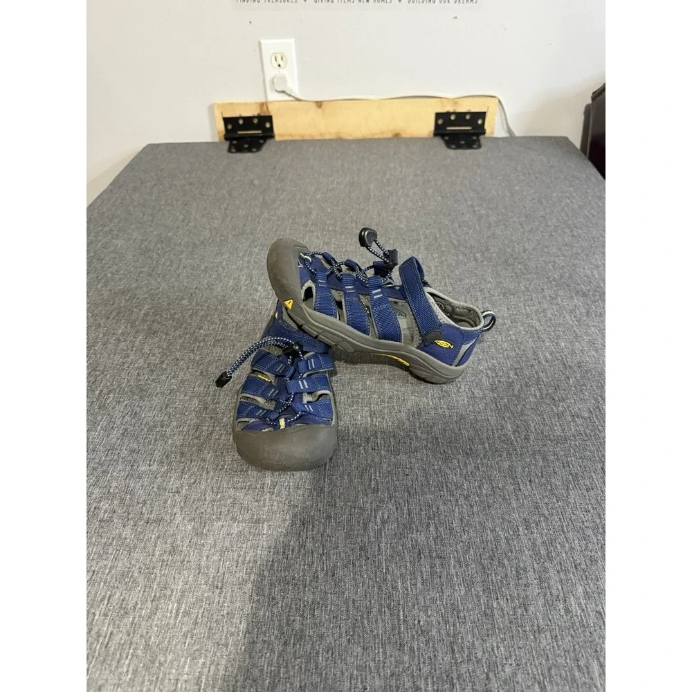 Keen Newport H2 Hiking Sandals Kid's Size 3 Blue Waterproof Bungee Cinch 1009962